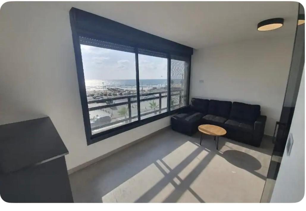 Ryo 11 דירת נופש חדשה על חוף הים נוף לים Apartment Bat Yam Ngoại thất bức ảnh